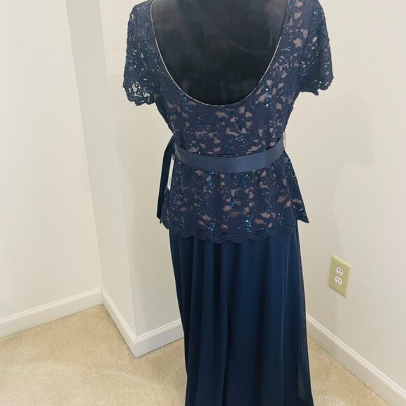 Long evening dress with sequin in blue - Picture 8 of 8